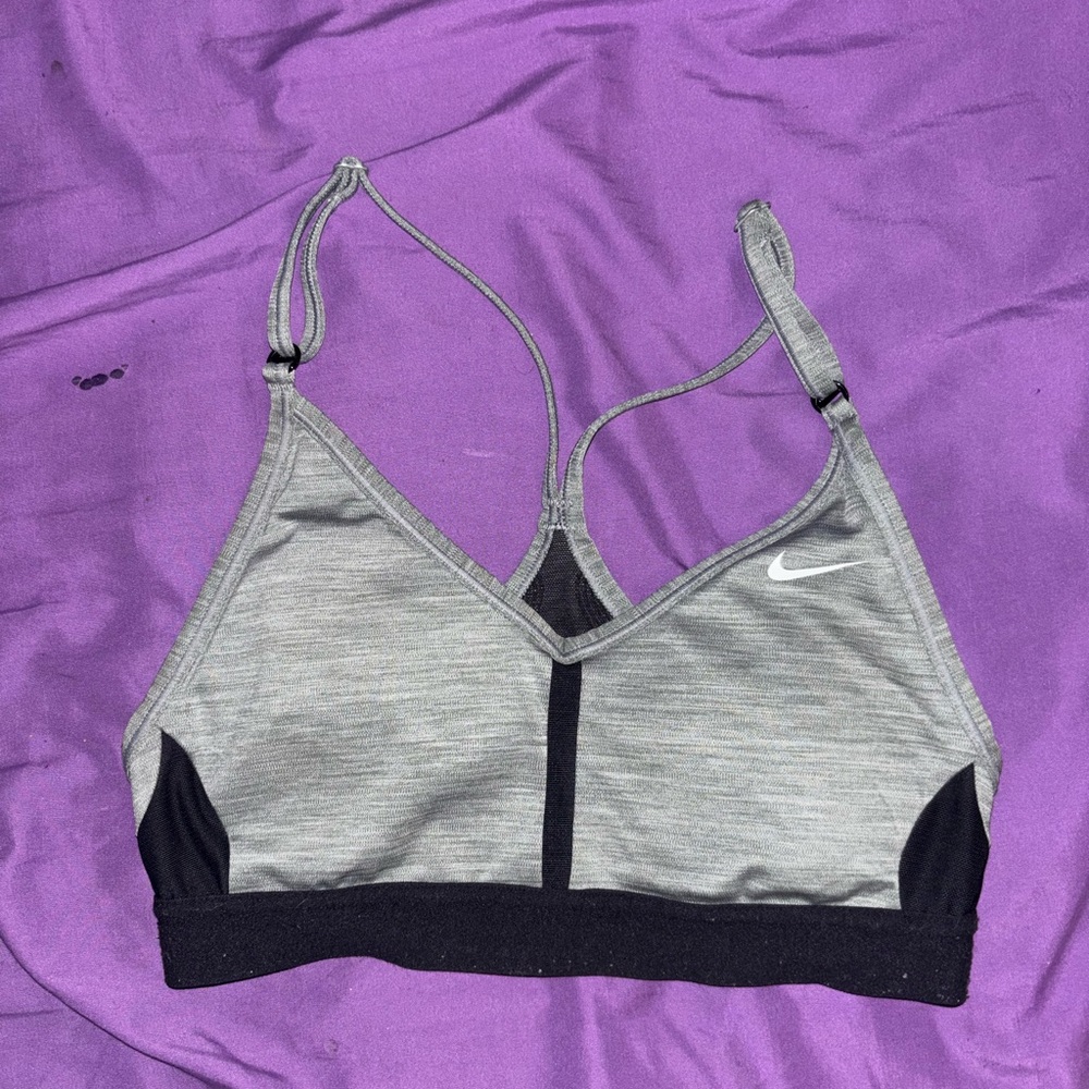 Nike Women's Heather Gray and Black Sports Bra
